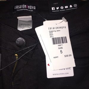 Fashion Nova Glistening Skinny Jeans in Black